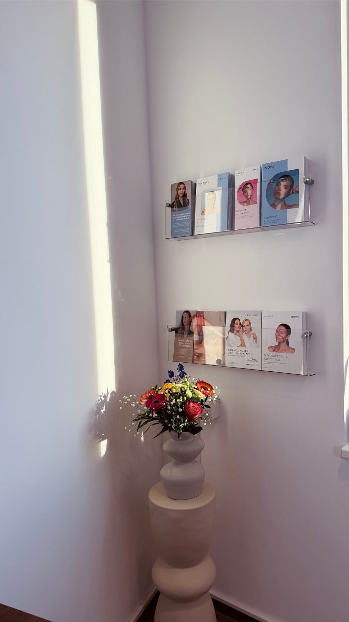 images/Website_Bilder/Raum_Leverkusen9.jpg#joomlaImage://local-images/Website_Bilder/Raum_Leverkusen9.jpg?width=703&height=1250